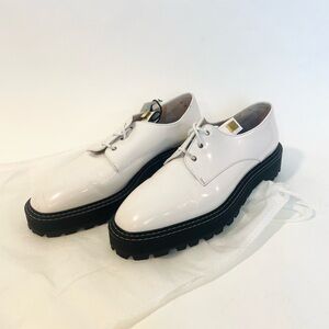 White Stuart Weitzman Loafers **Authenticated, barley worn**